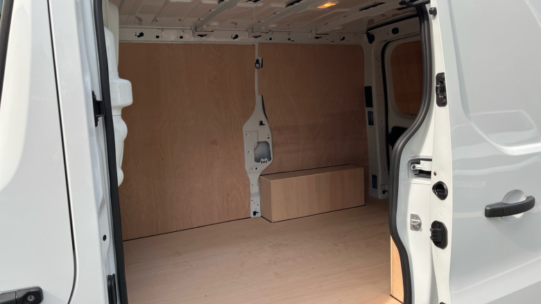 Renault Trafic Swb Diesel SL30 Blue dCi 130 Advance [Safety] Van